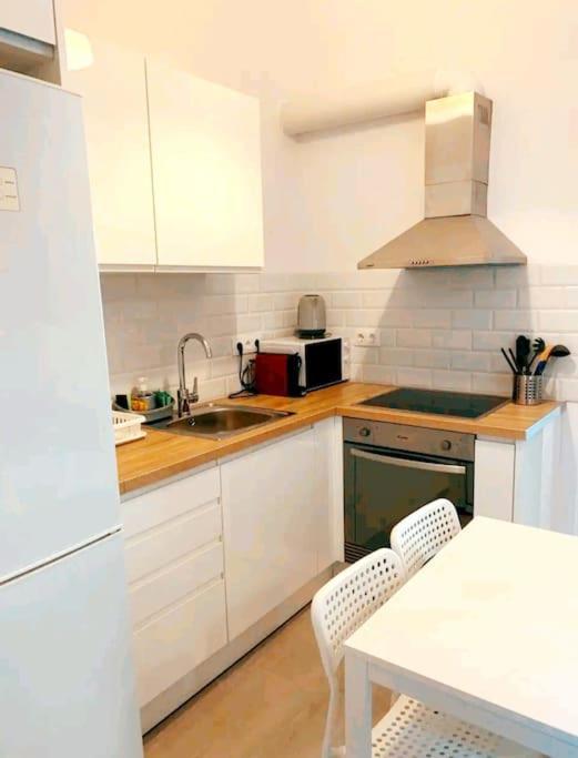 Apartamento En La Playa Las Arenas +Wifi+Ac Valencia Exterior foto